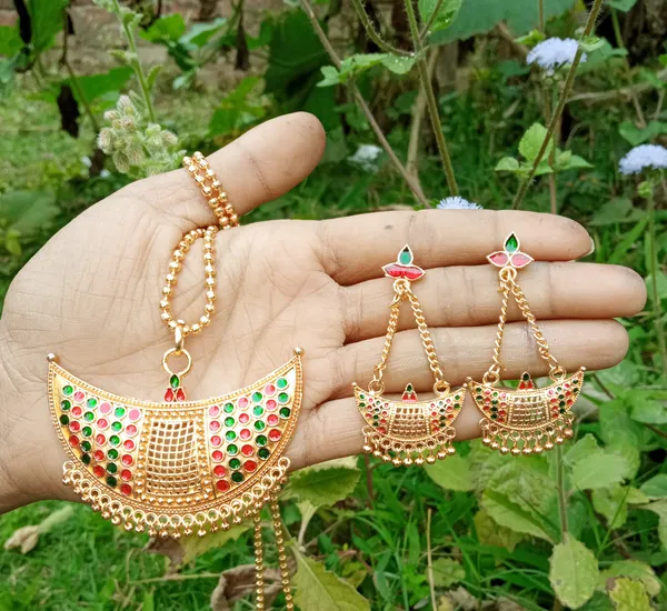 Assamese_Traditional_Multi_Colour_Junbiri_Jewellery_Set_For_Women